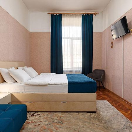 2 Bedrooms Apartments Levia 2 Lviv Bagian luar foto